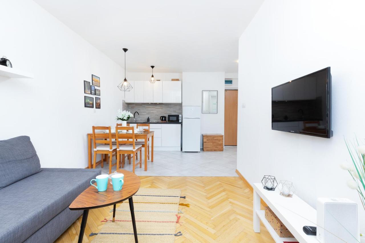 Apartments Warsaw Browarna By Noclegi Renters Eksteriør bilde